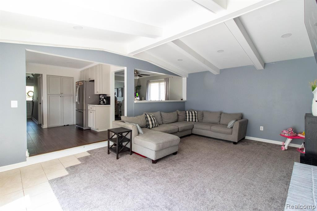 355 KINGS Way, Canton, MI 48188 — Photo 8