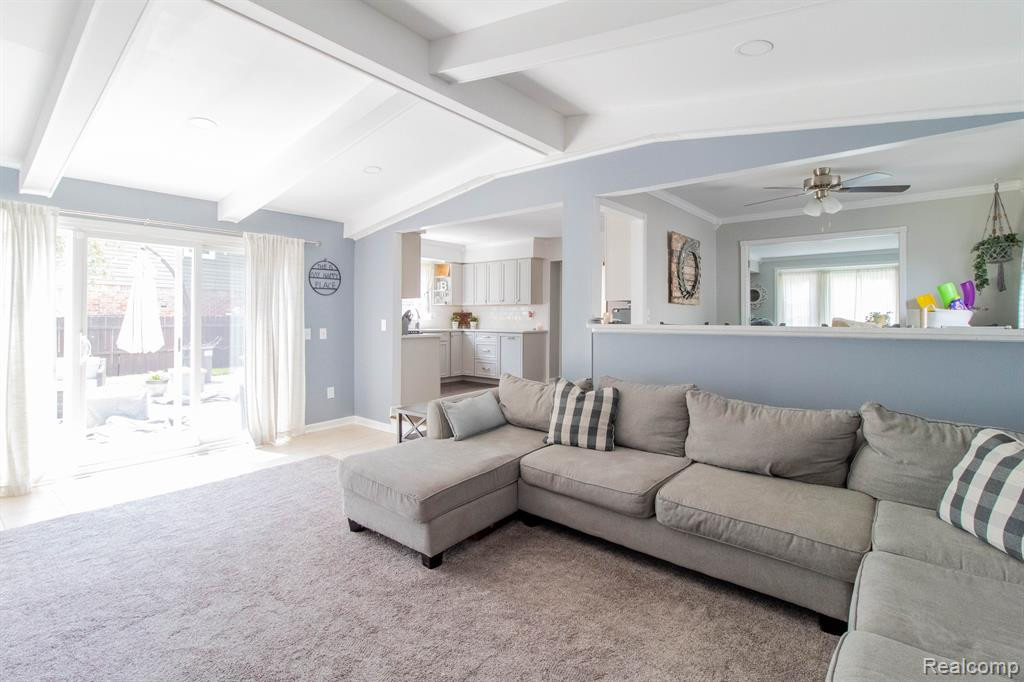 355 KINGS Way, Canton, MI 48188 — Photo 11