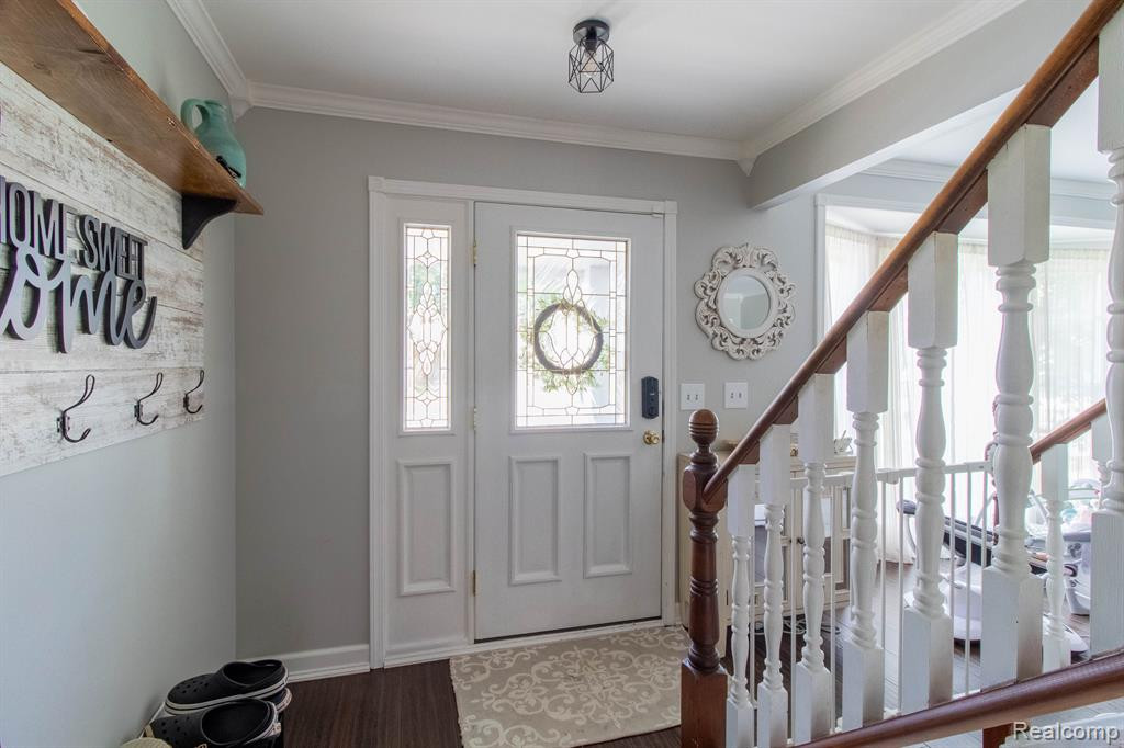 355 KINGS Way, Canton, MI 48188 — Photo 18