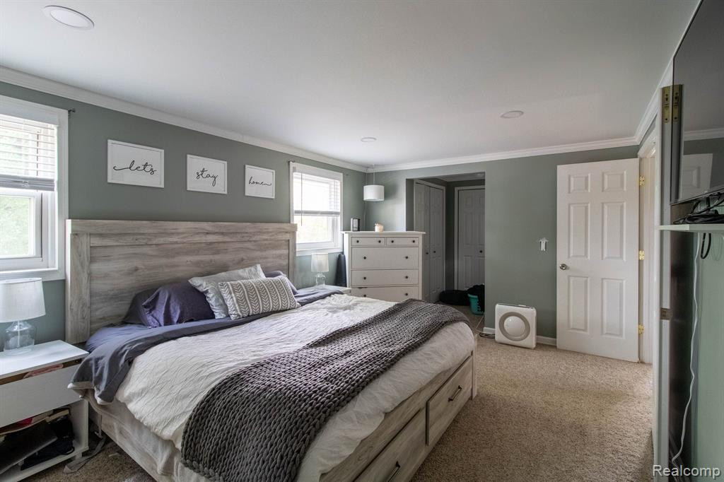 355 KINGS Way, Canton, MI 48188 — Photo 22