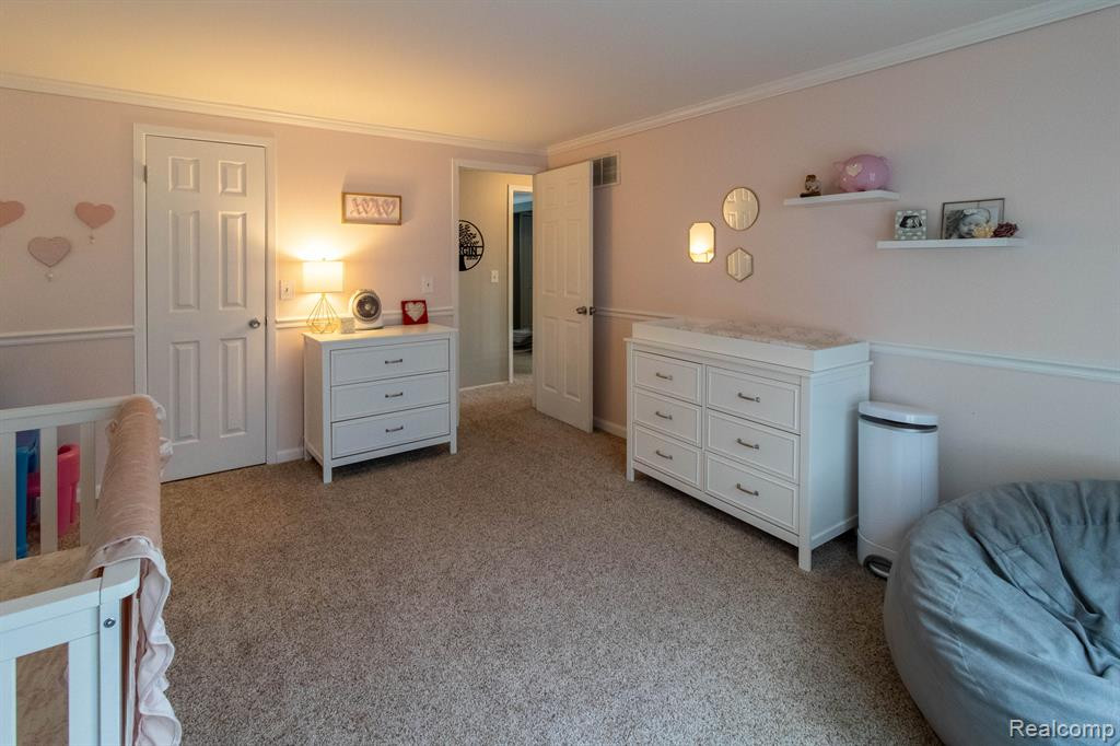 355 KINGS Way, Canton, MI 48188 — Photo 27