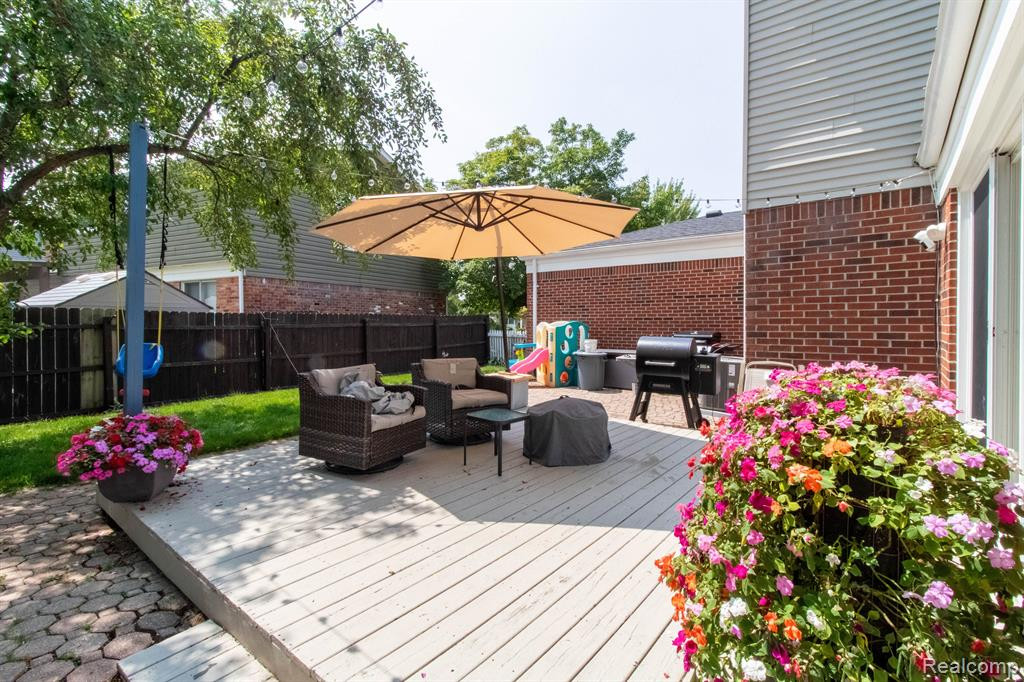 355 KINGS Way, Canton, MI 48188 — Photo 40