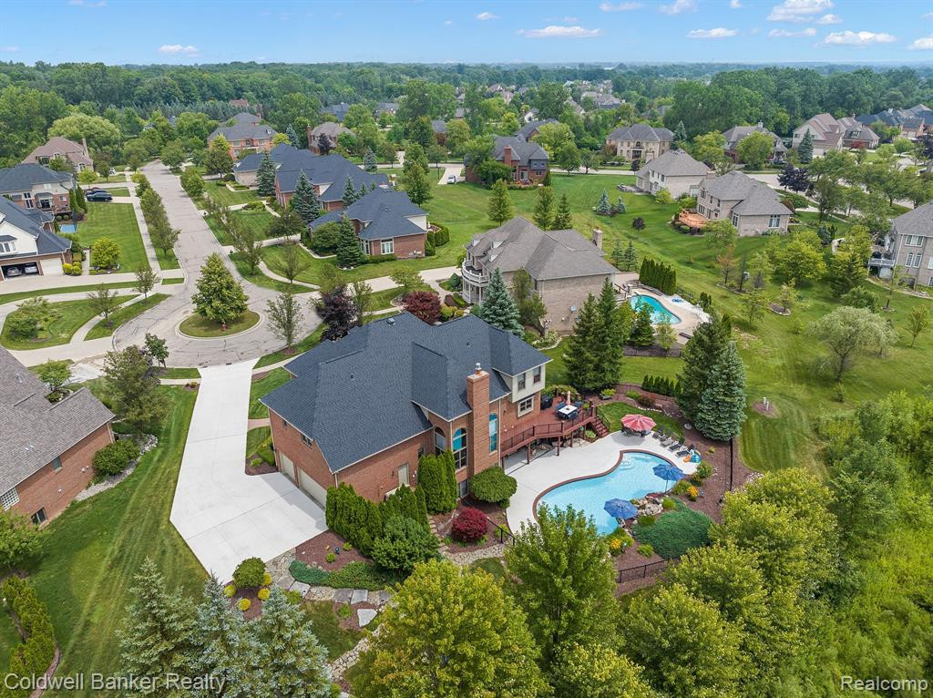 49385 LINCOLNSHIRE Court, Canton, MI 48187 — Photo 6