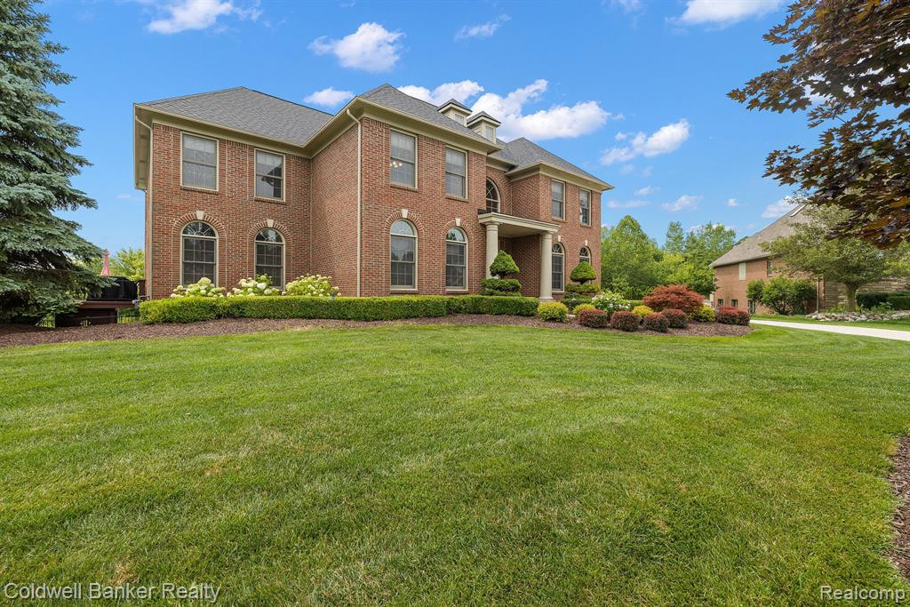 49385 LINCOLNSHIRE Court, Canton, MI 48187 — Photo 9