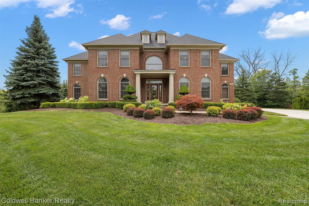 49385 LINCOLNSHIRE Court, Canton, MI 48187 — Photo 10