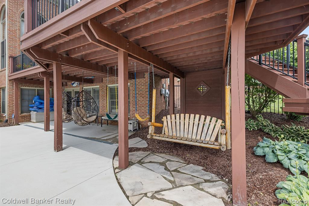 49385 LINCOLNSHIRE Court, Canton, MI 48187 — Photo 23