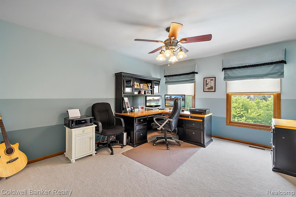 49385 LINCOLNSHIRE Court, Canton, MI 48187 — Photo 71
