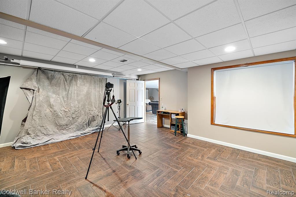 49385 LINCOLNSHIRE Court, Canton, MI 48187 — Photo 82