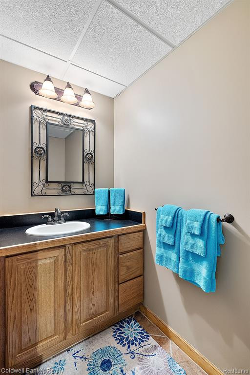 49385 LINCOLNSHIRE Court, Canton, MI 48187 — Photo 87