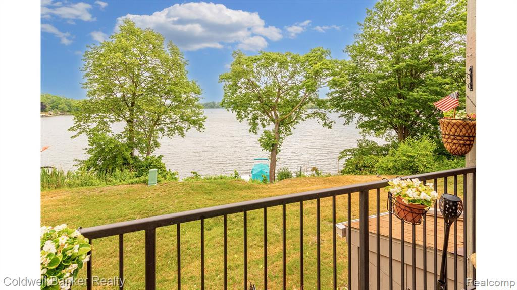 9615 HARBOUR COVE Court, Ypsilanti, MI 48197 — Photo 20