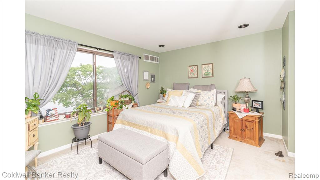 9615 HARBOUR COVE Court, Ypsilanti, MI 48197 — Photo 21