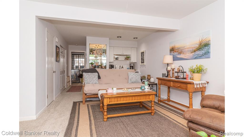 9615 HARBOUR COVE Court, Ypsilanti, MI 48197 — Photo 29