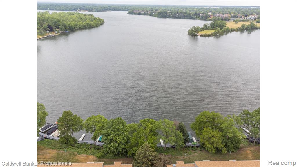 9615 HARBOUR COVE Court, Ypsilanti, MI 48197 — Photo 40