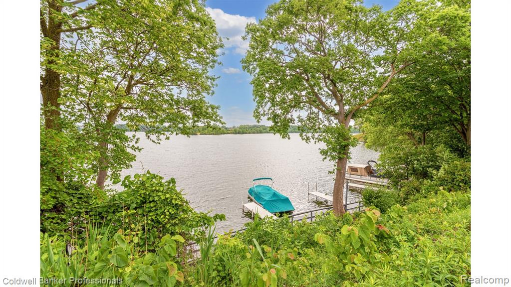 9615 HARBOUR COVE Court, Ypsilanti, MI 48197 — Photo 42