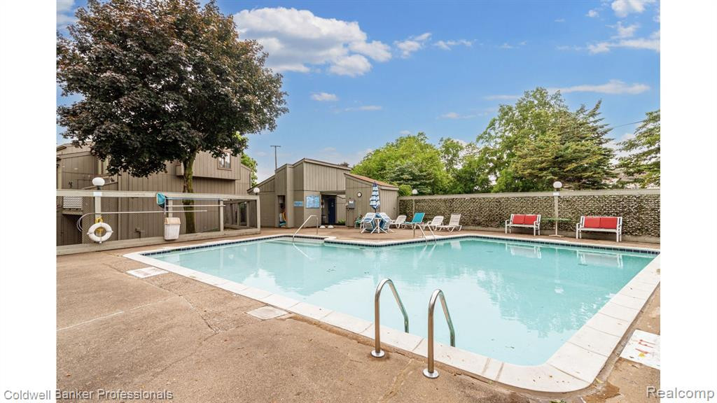 9615 HARBOUR COVE Court, Ypsilanti, MI 48197 — Photo 47
