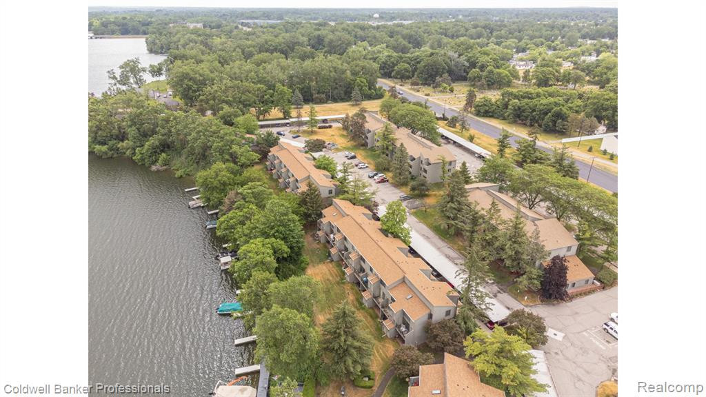 9615 HARBOUR COVE Court, Ypsilanti, MI 48197 — Photo 55