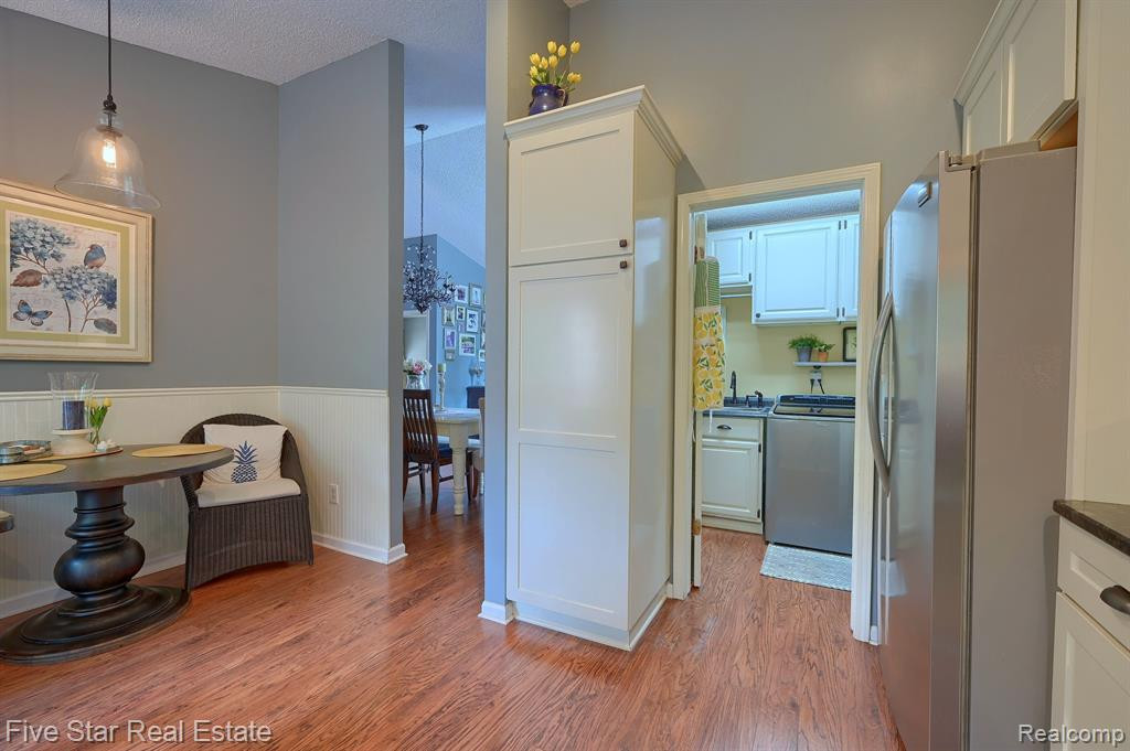 21990 RIVER RIDGE Trail, Farmington Hills, MI 48335 — Photo 16