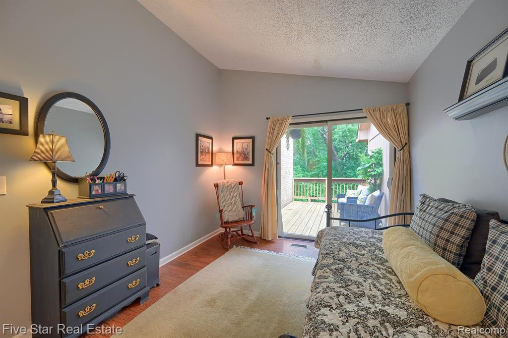 21990 RIVER RIDGE Trail, Farmington Hills, MI 48335 — Photo 18