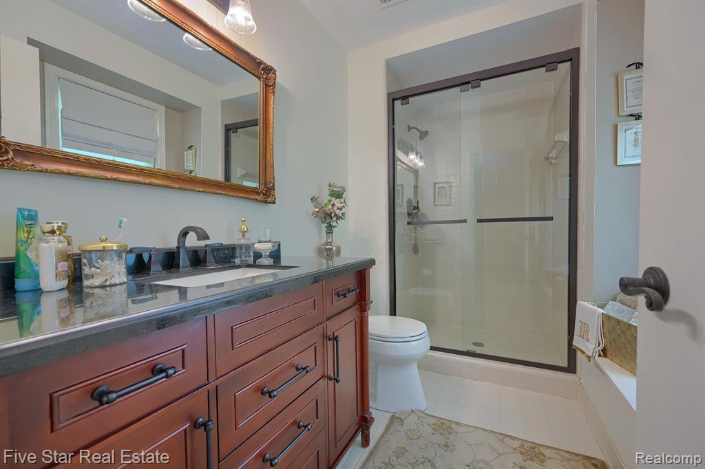 21990 RIVER RIDGE Trail, Farmington Hills, MI 48335 — Photo 24