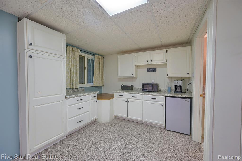 21990 RIVER RIDGE Trail, Farmington Hills, MI 48335 — Photo 33