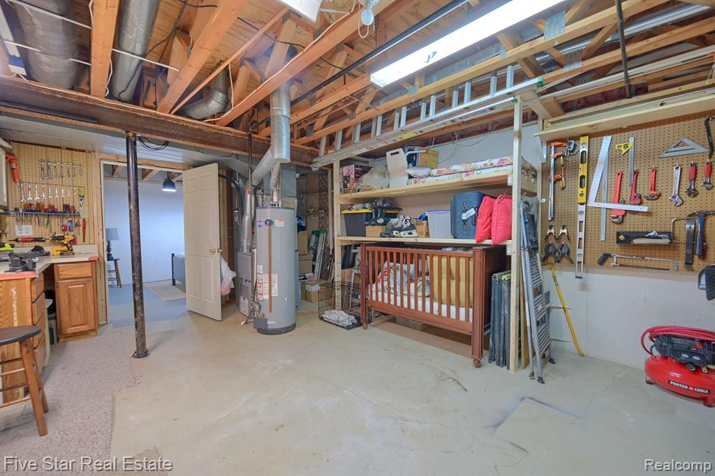 21990 RIVER RIDGE Trail, Farmington Hills, MI 48335 — Photo 36