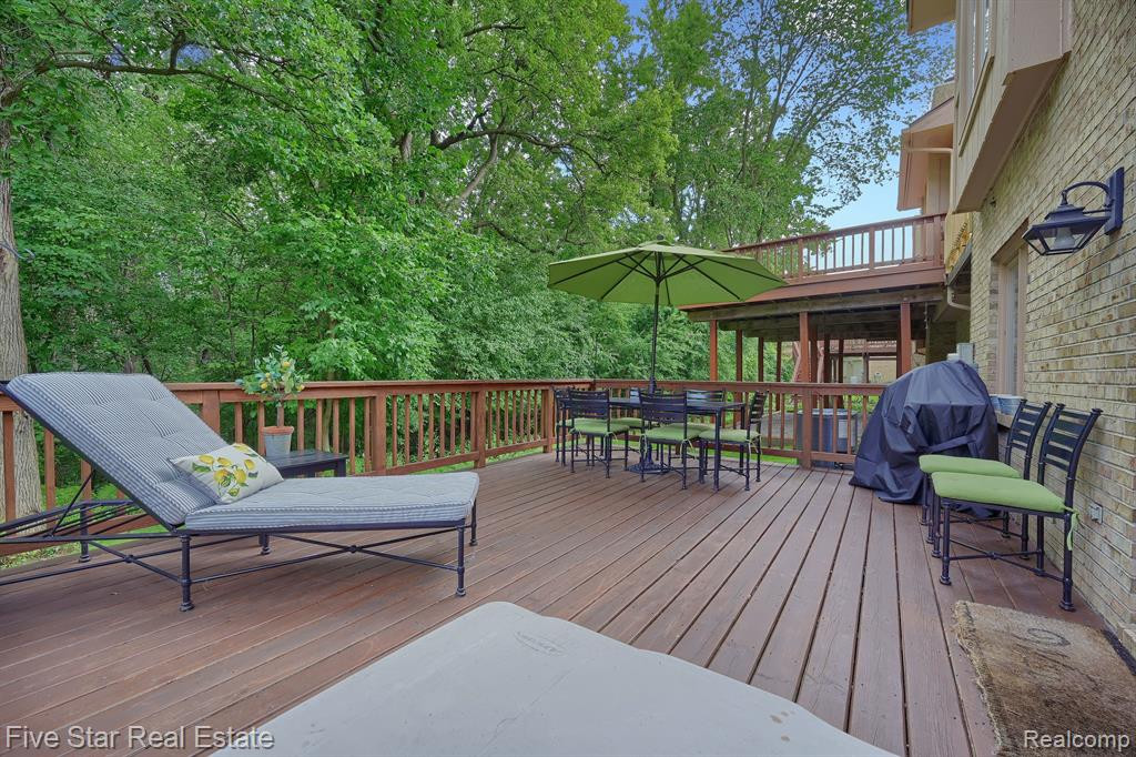 21990 RIVER RIDGE Trail, Farmington Hills, MI 48335 — Photo 39