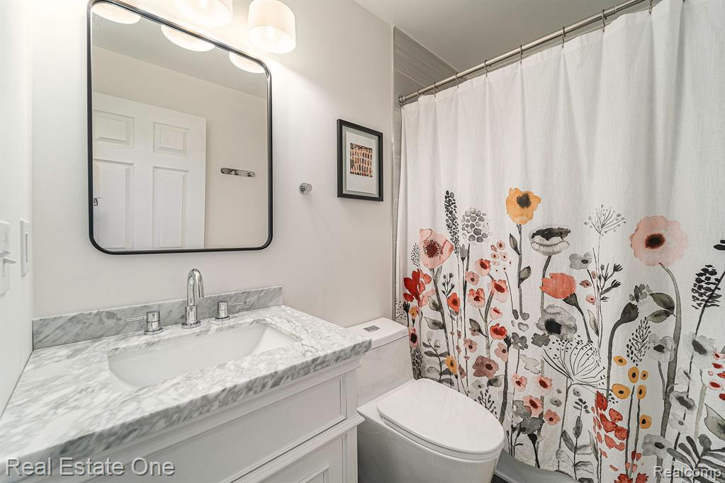 27104 CHANTEL Drive, 243, Walled Lake, MI 48390 — Photo 10