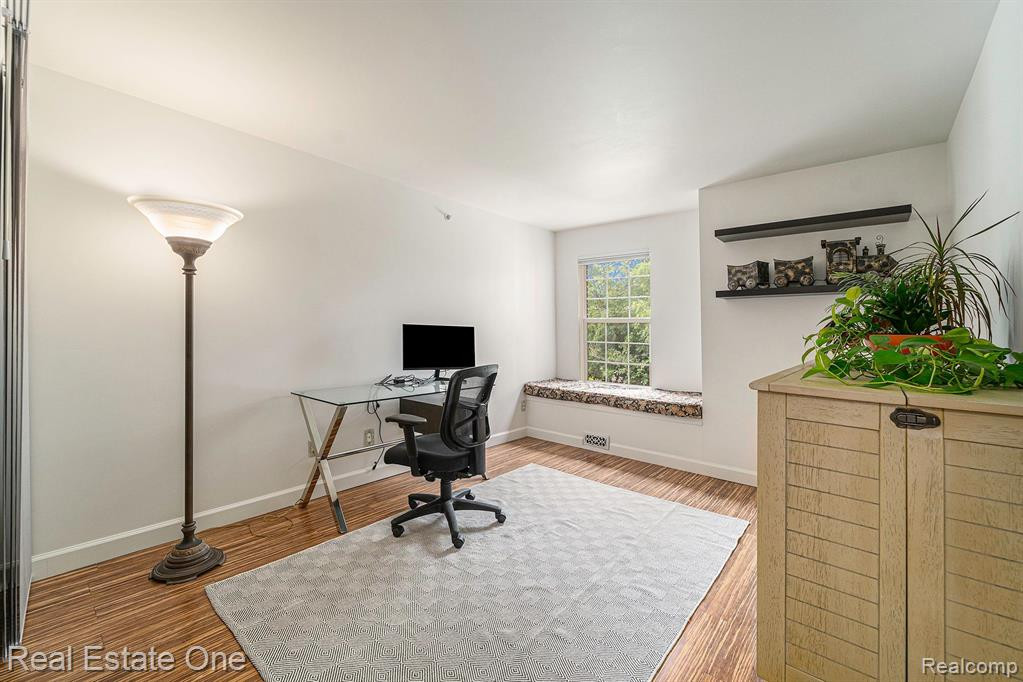 27104 CHANTEL Drive, 243, Walled Lake, MI 48390 — Photo 11