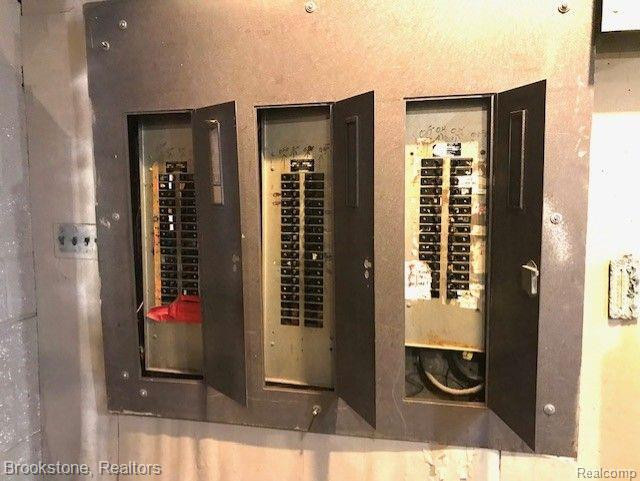 20201 LIVERNOIS Avenue, Detroit, MI, 48221