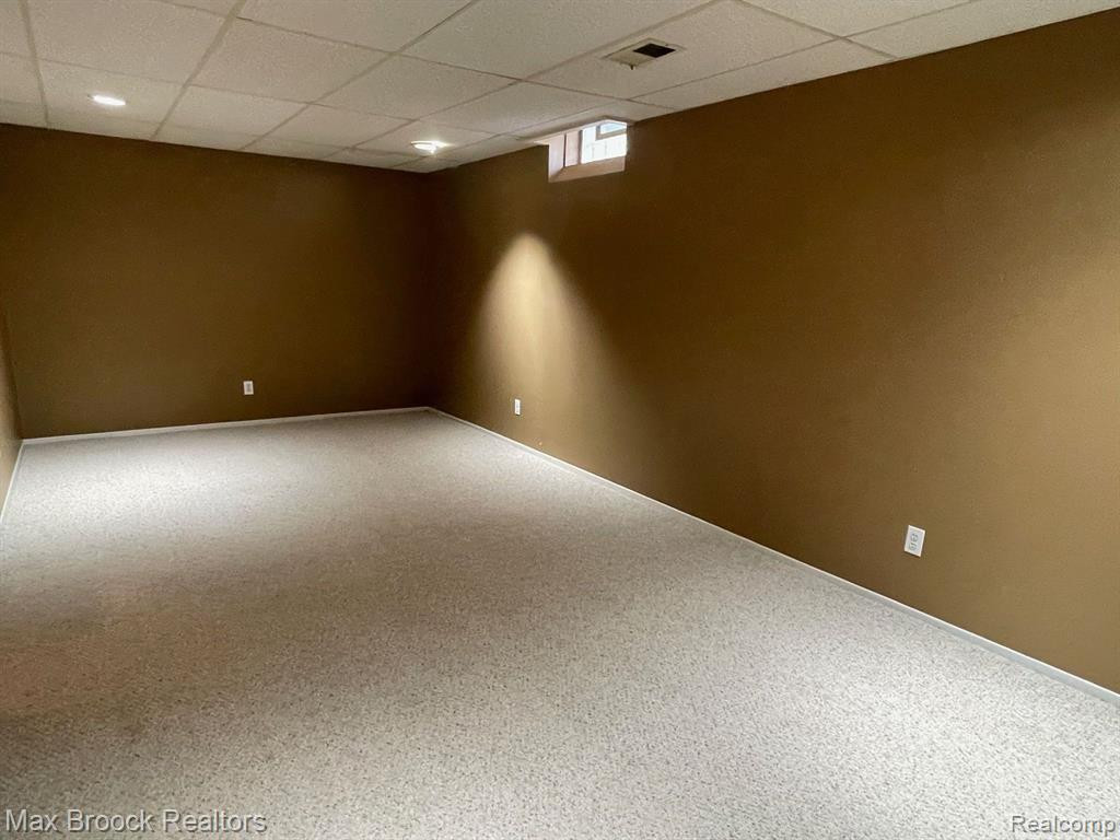 5658 DRAKE HOLLOW Drive E, West Bloomfield, MI — Photo 15