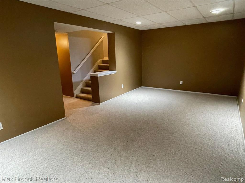 5658 DRAKE HOLLOW Drive E, West Bloomfield, MI — Photo 16