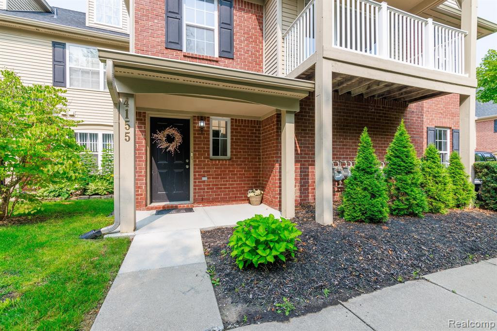 4155 BERKELEY Avenue, Canton, MI 48188 — Photo 2