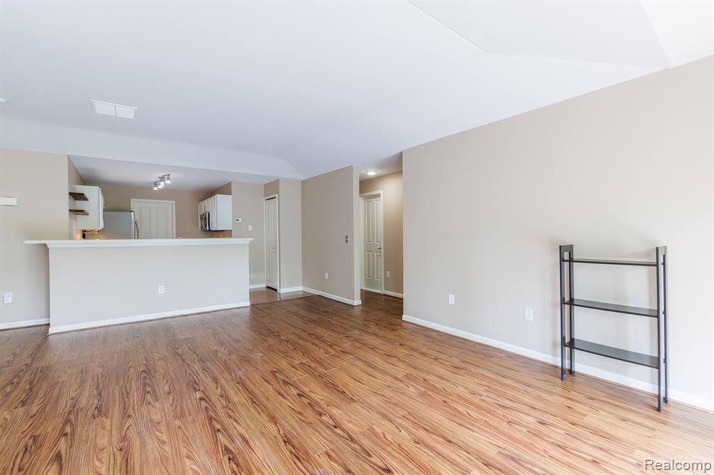 4155 BERKELEY Avenue, Canton, MI 48188 — Photo 4