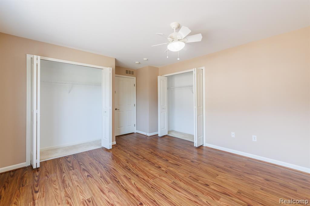 4155 BERKELEY Avenue, Canton, MI 48188 — Photo 8
