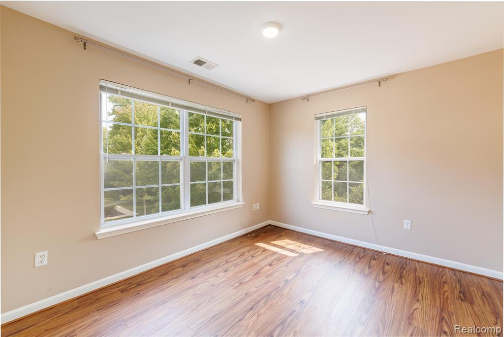 4155 BERKELEY Avenue, Canton, MI 48188 — Photo 11