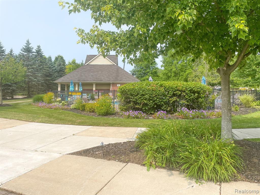 4155 BERKELEY Avenue, Canton, MI 48188 — Photo 13