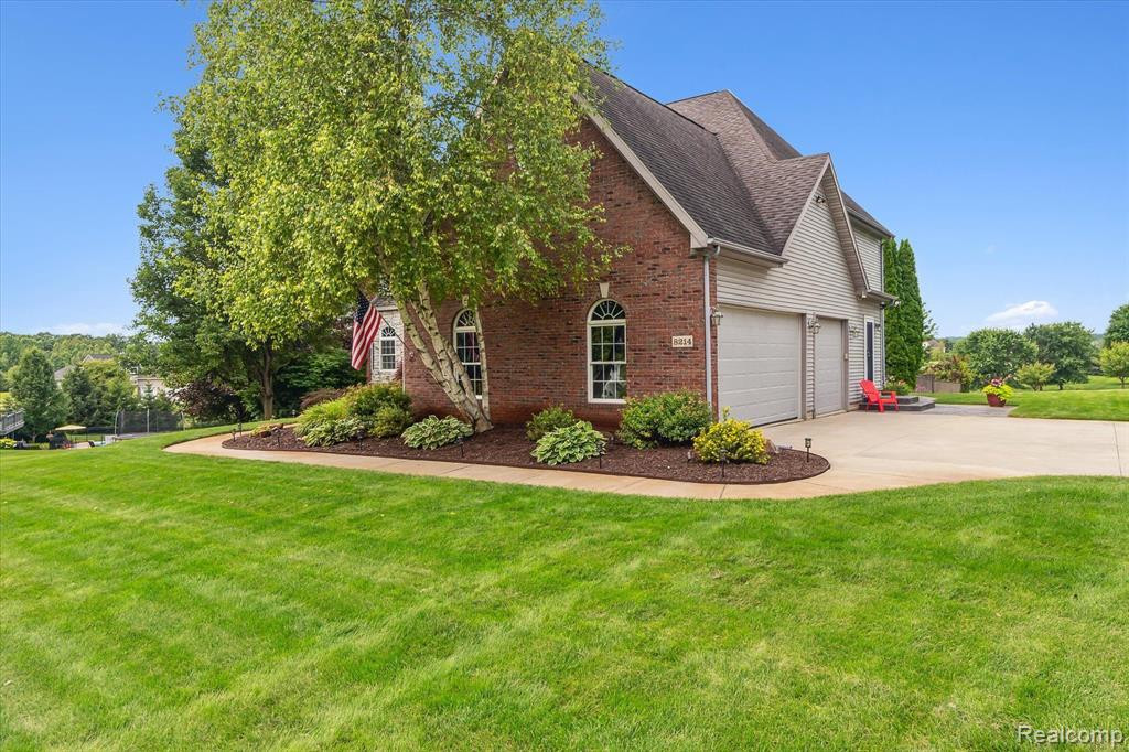 8214 Trail Ridge, Dexter, MI 48130 — Photo 2