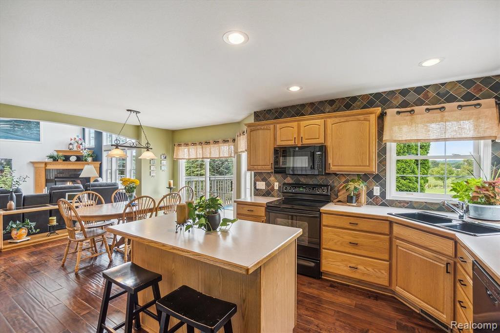 8214 Trail Ridge, Dexter, MI 48130 — Photo 20