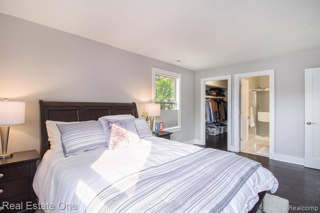 61268 GREENWOOD Drive, South Lyon, MI 48178 — Photo 10
