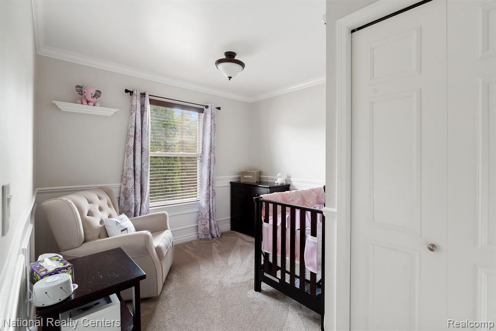 842 CALPERNIA, Wixom, MI 48393 — Photo 25
