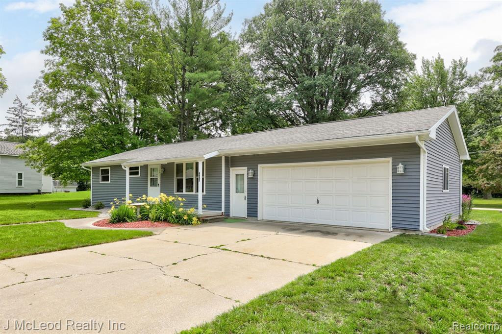 4897 CENTER Street, Millington, MI 48746 — Photo 4