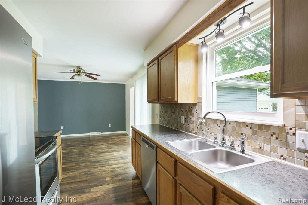 4897 CENTER Street, Millington, MI 48746 — Photo 18