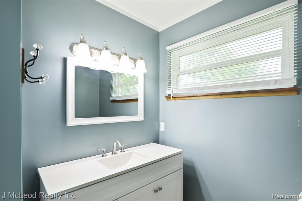 4897 CENTER Street, Millington, MI 48746 — Photo 28
