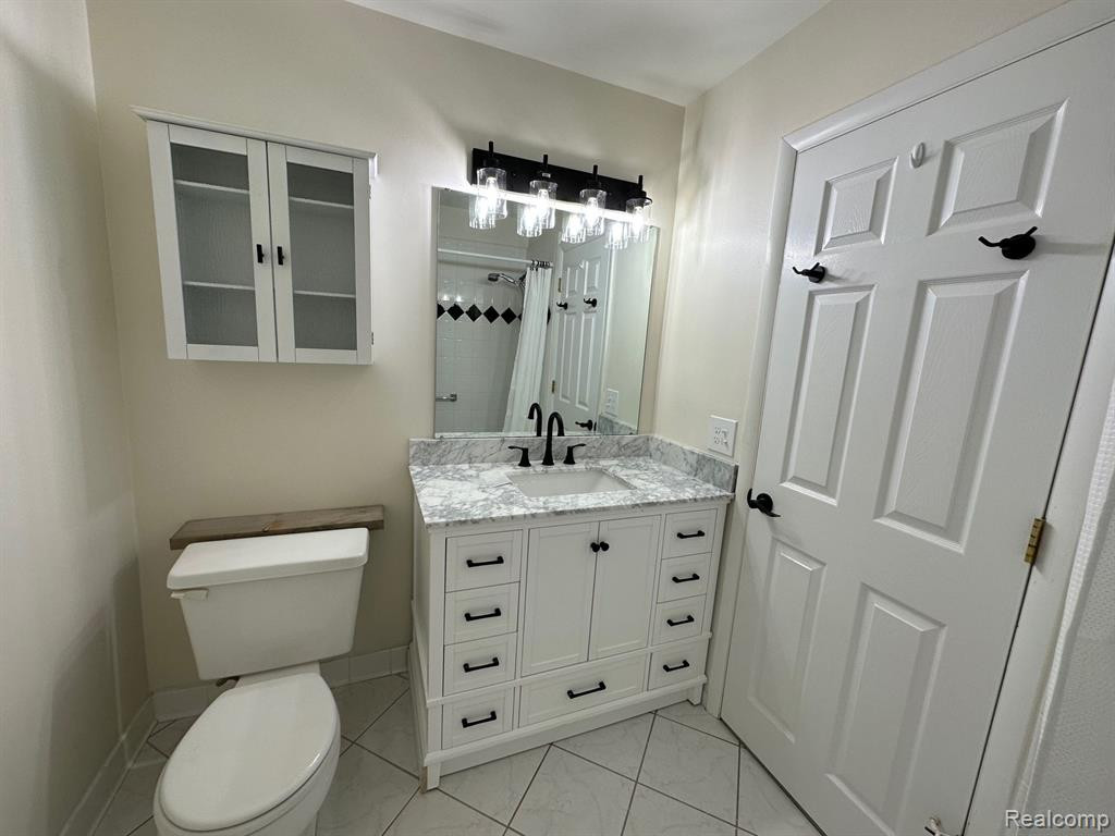 24734 OLDE ORCHARD Street, Novi, MI — Photo 19