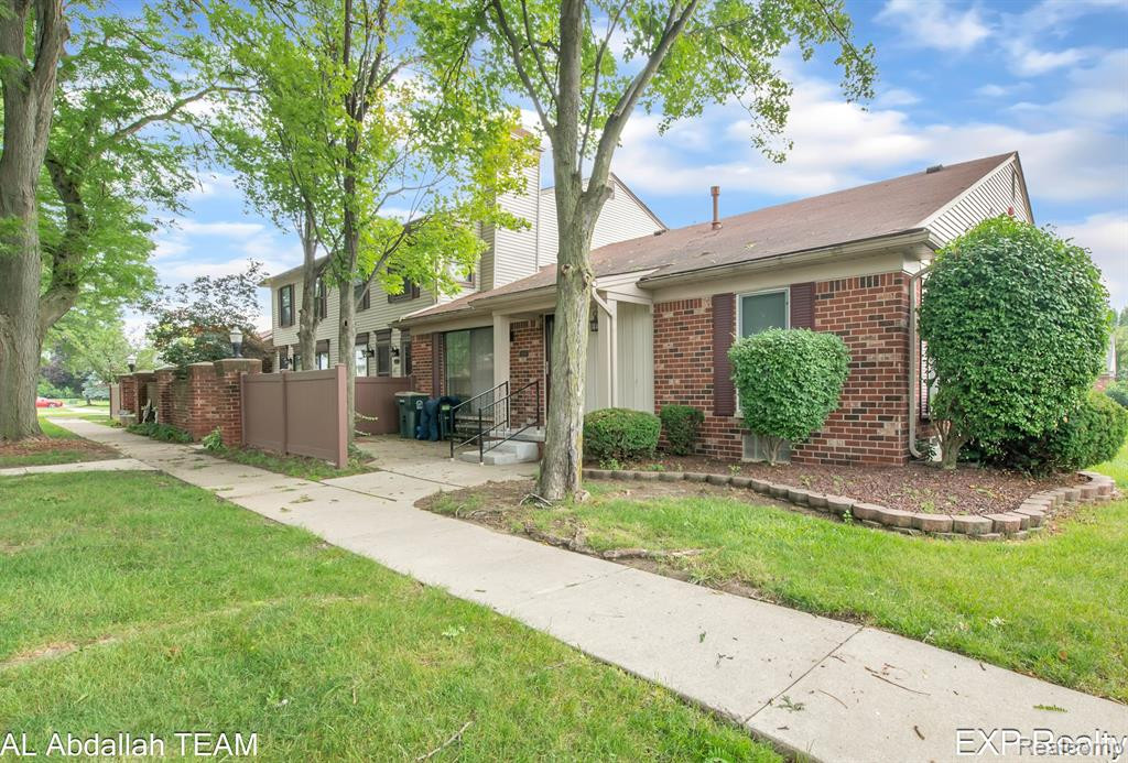 41274 SOUTHWIND Drive, Canton, MI 48188 — Photo 2