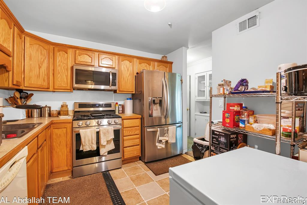 41274 SOUTHWIND Drive, Canton, MI 48188 — Photo 12