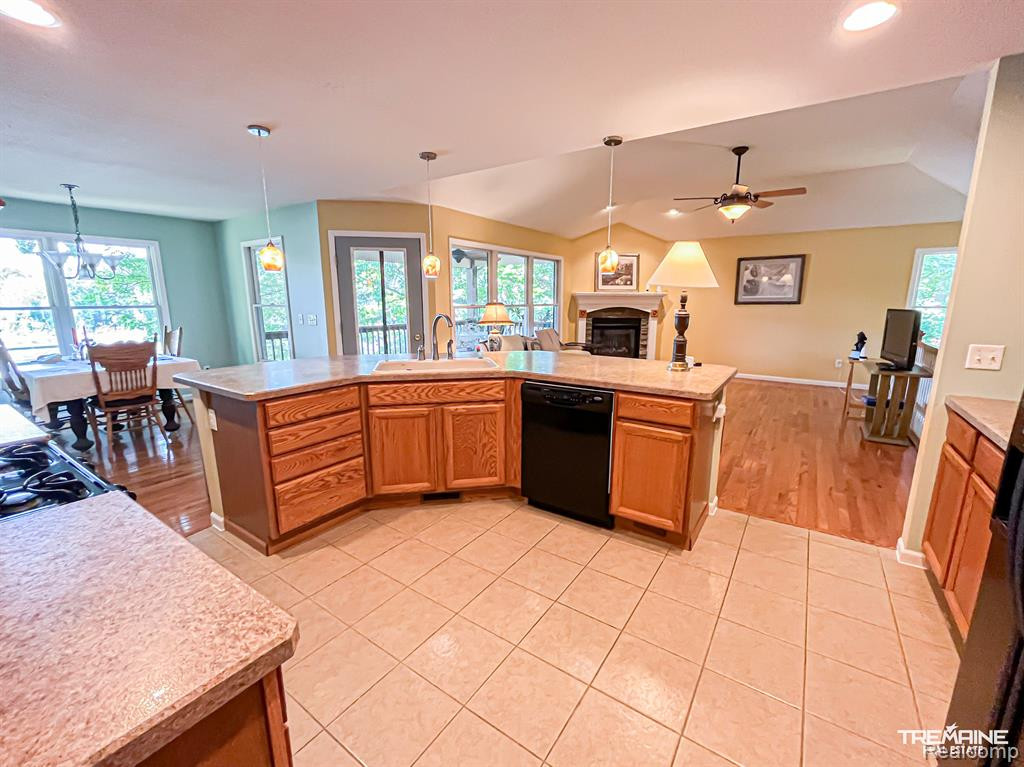 10234 PARK Drive, Goodrich Vlg, MI — Photo 3