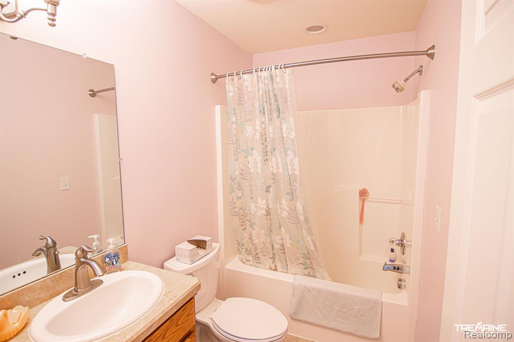 10234 PARK Drive, Goodrich Vlg, MI — Photo 8