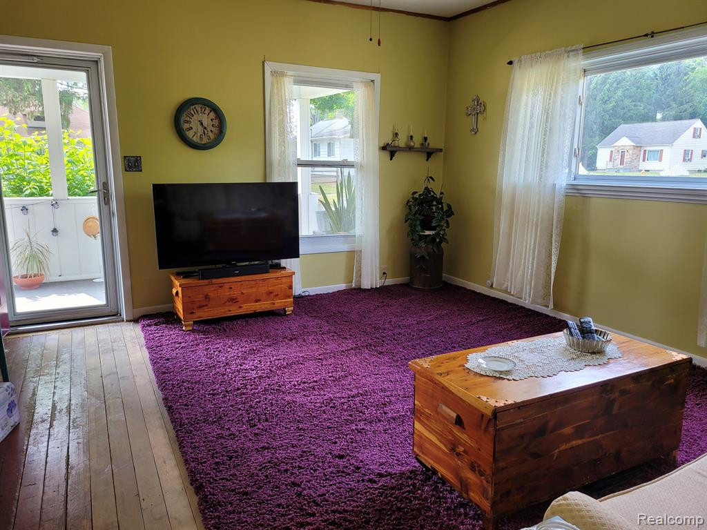 207 S MAPLE Street, Webberville, MI 48892 — Photo 11