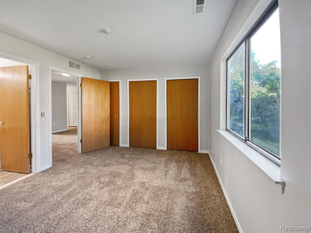 42586 LILLEY POINTE Drive, Canton, MI 48187 — Photo 8